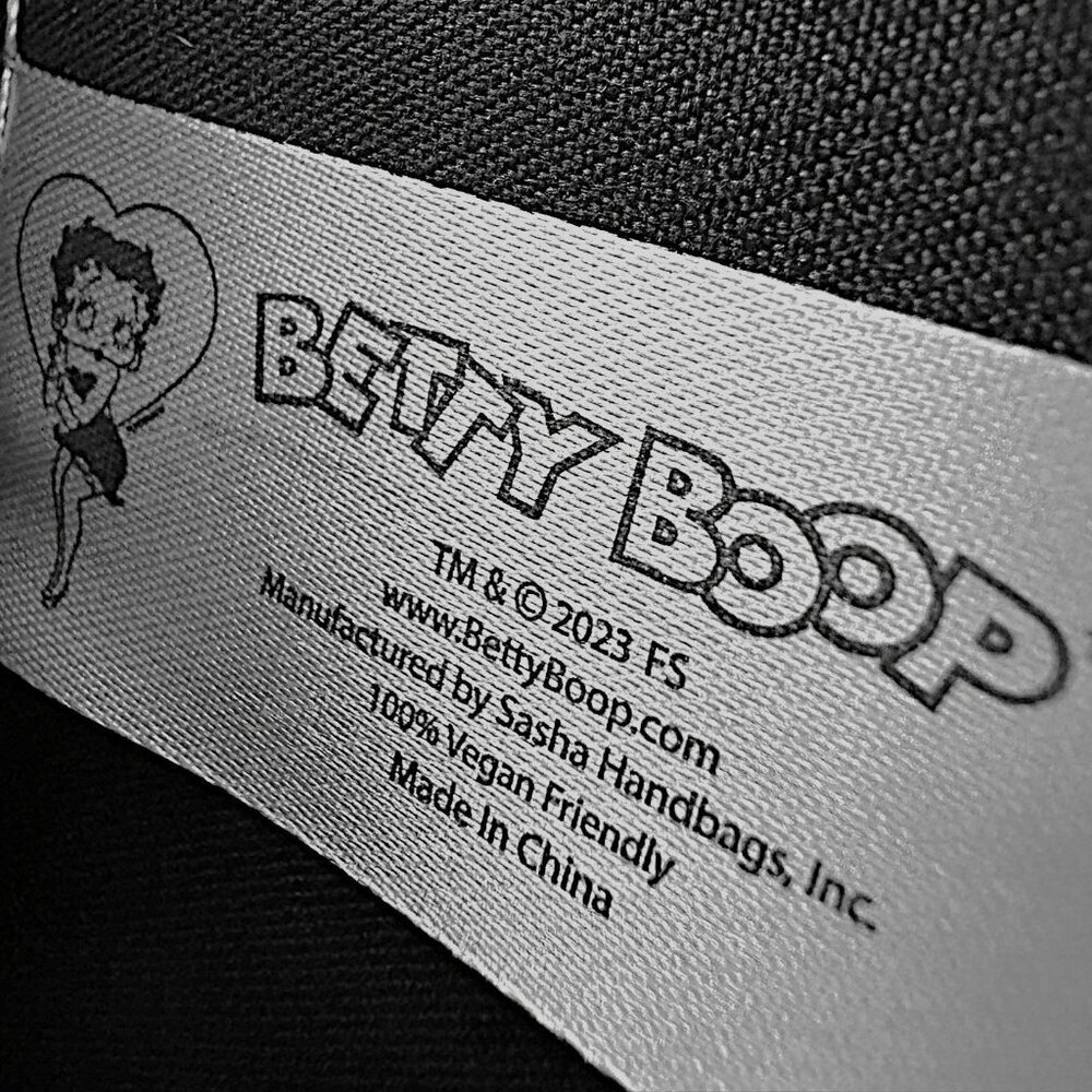 Betty Boop Polka Dot crossbody/handbag.  New with tags.  Versatile! - Picture 5 of 6